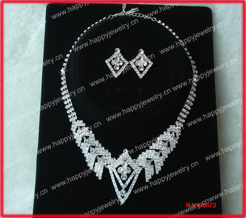 necklace set 