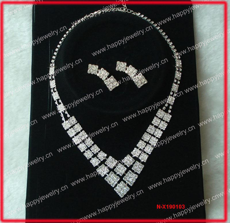 necklace set 