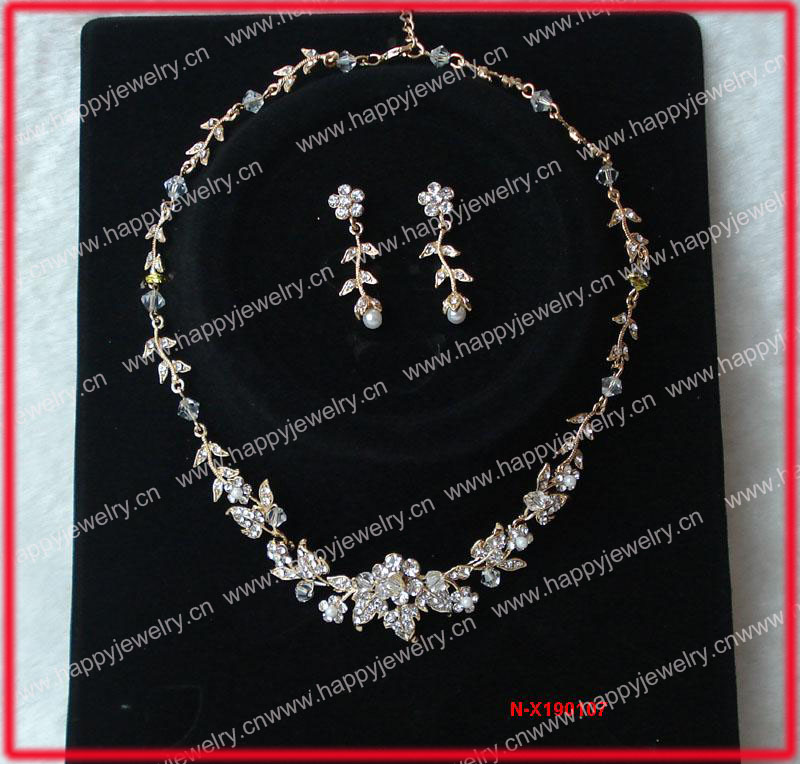 necklace set 