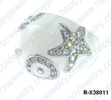 fashion ring 