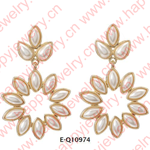 E-Q10974