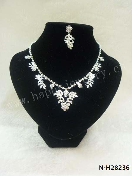 wedding necklace