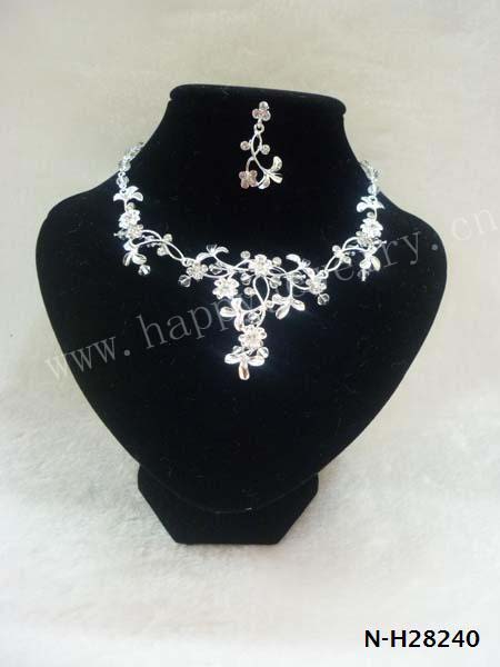wedding necklace