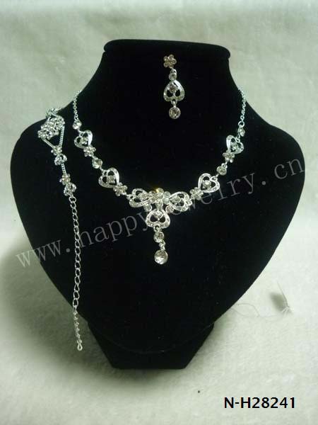 wedding necklace