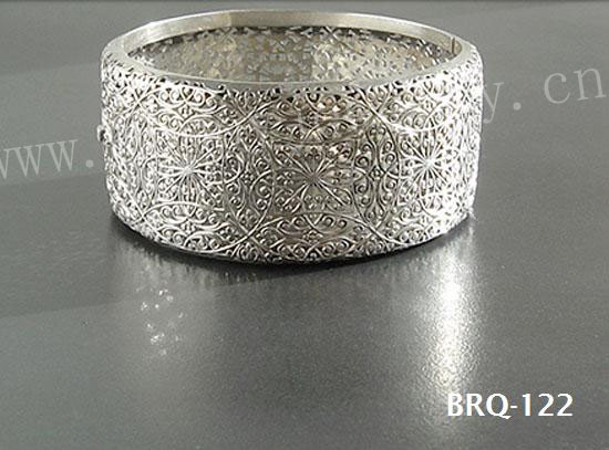 BRQ-122