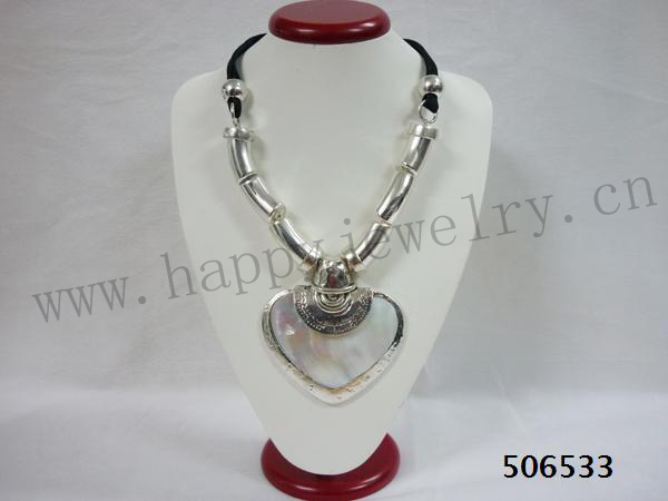 antique sliver necklace