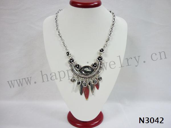 Antique sliver necklace