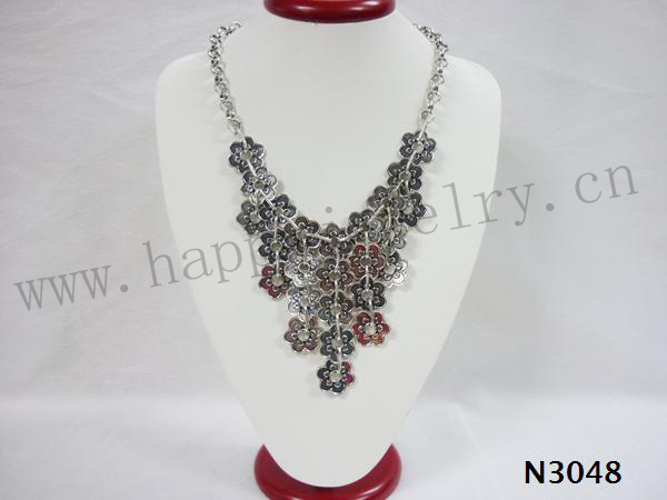 Antique sliver necklace