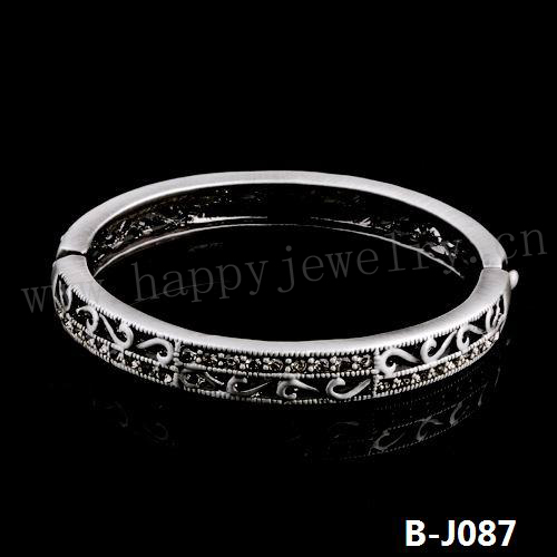 B-J087