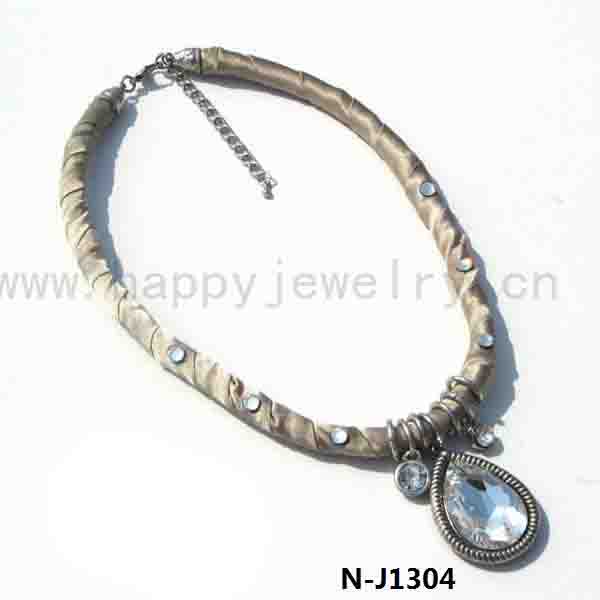 N-J1304