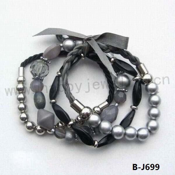 B-J699