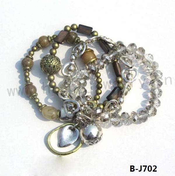 B-J702