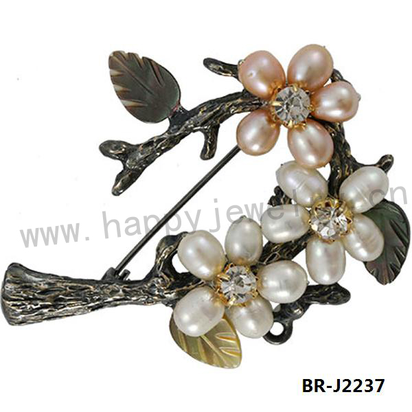 Brooch